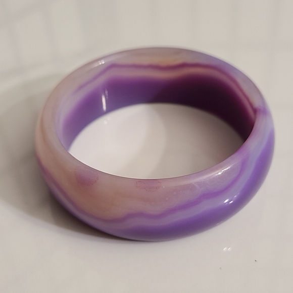 Wide Purple Lavendar Banded Agate Chalcedony Stone Bangle - 58.5mm - Picture 6 of 10